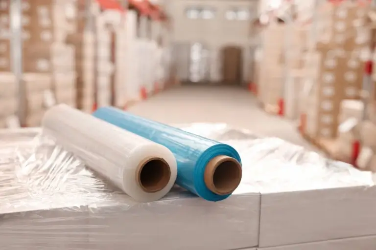 Resistencia y calidad en plásticos para embalaje